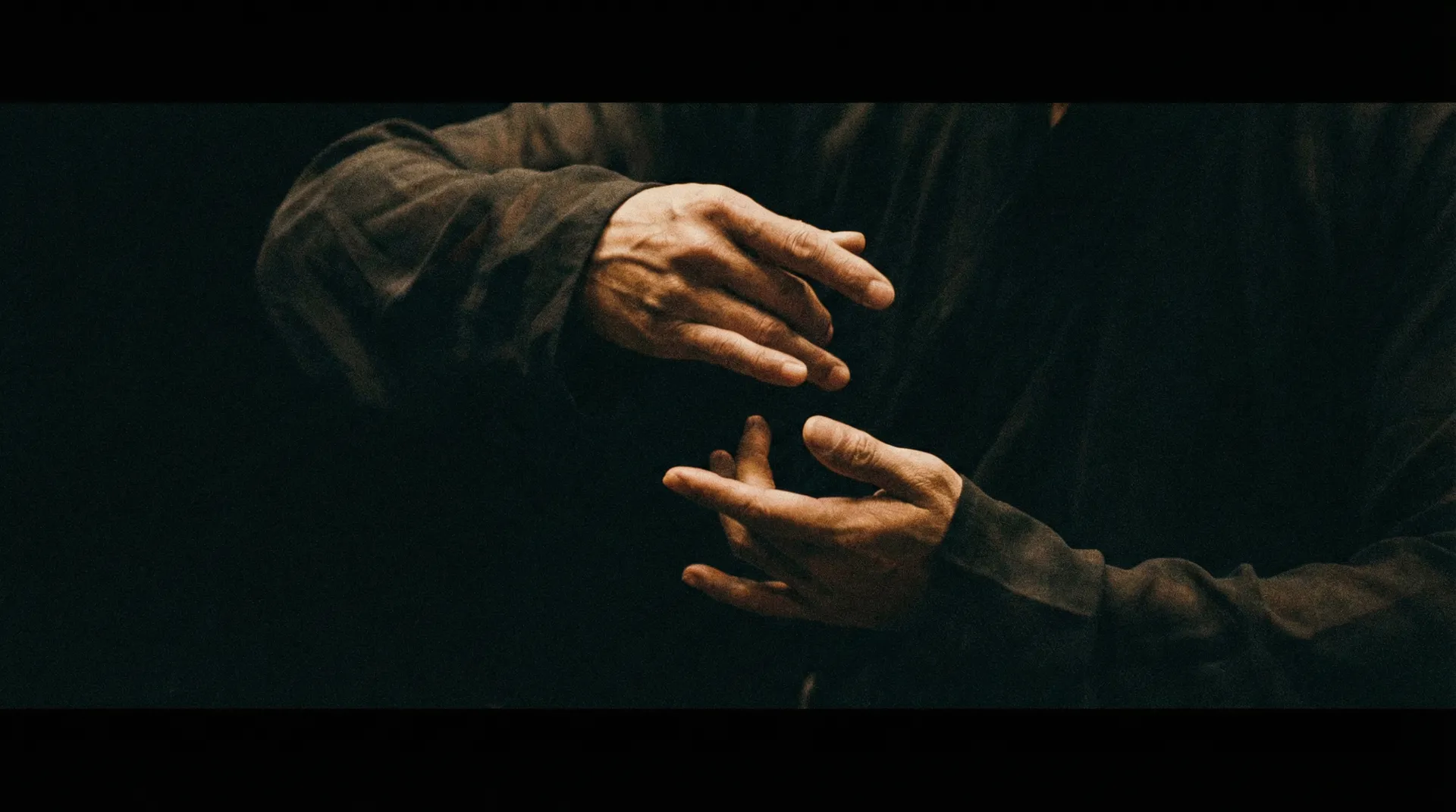 艺术短片《手语》剧照 - 国产传媒